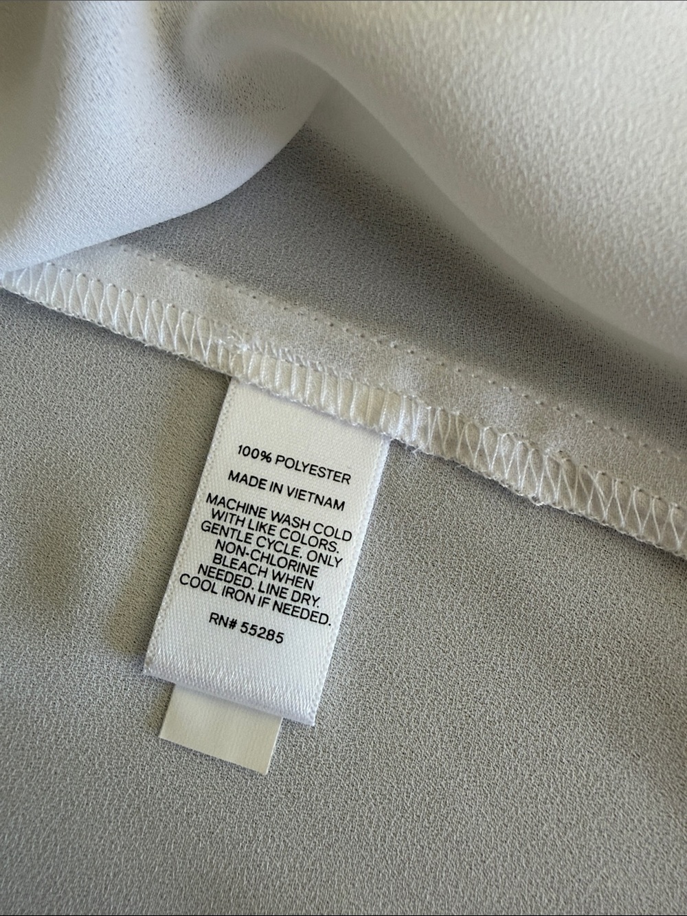 Express Sheer White Button-Front Blouse with Chest Pockets - Picture 4 of 6